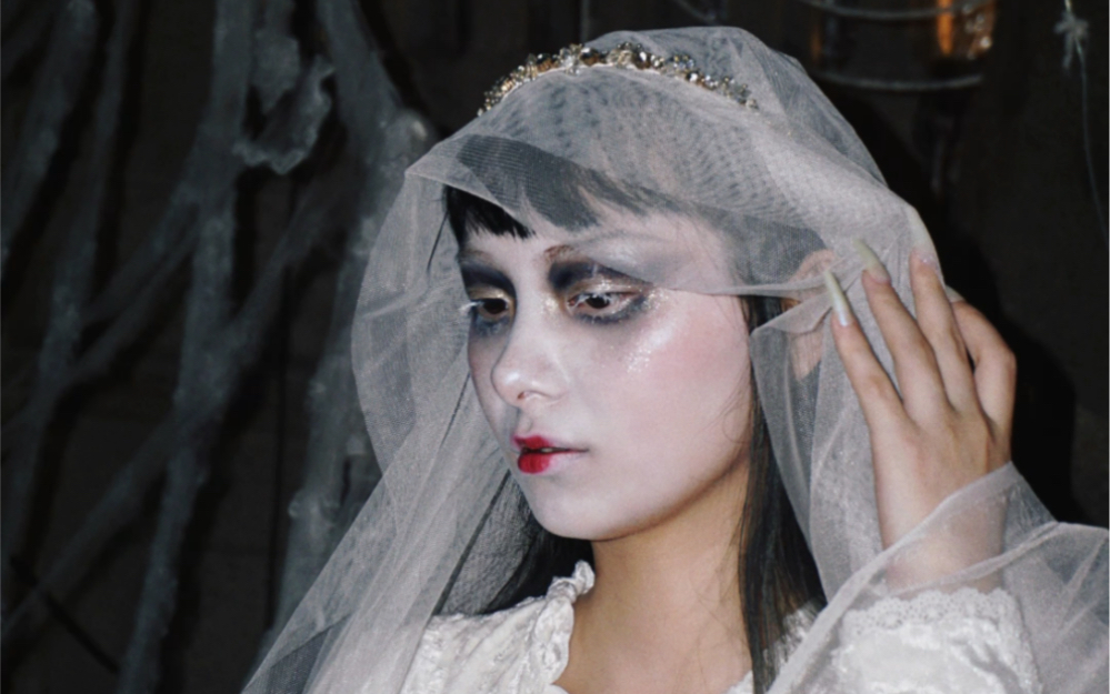 万圣节僵尸鬼新娘npc|海盗爷秀场仿妆 超级多小朋友和我合照!