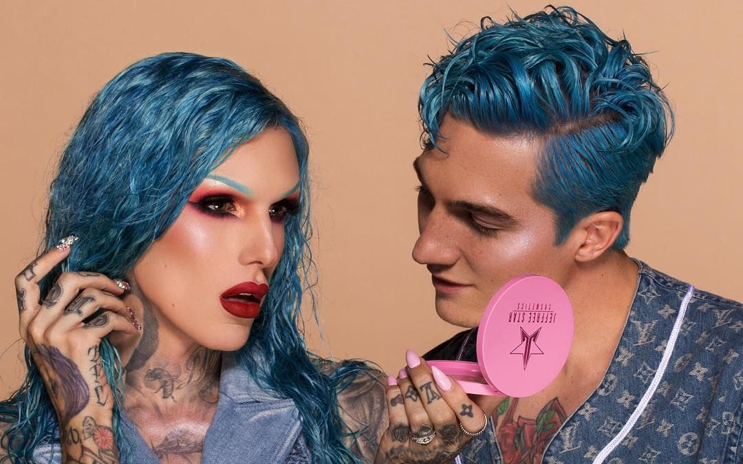 【Jeffree star】J姐傲娇的小表情,介绍自家颜值美出银河系的眼影~~Blue Blood~~Blood Sugar~~哔哩哔哩bilibili