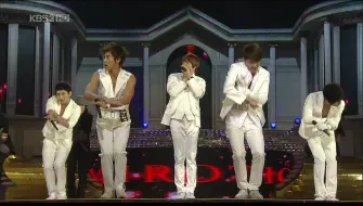 Download Video: 081120 青龙电影奖 东方神起 咒文(Mirotic)