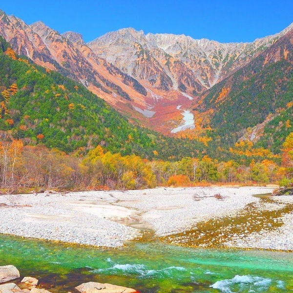 【4K】上高地梓川和穗高山脉的秋天秋叶Ⅱ 河童桥周围日本长野县