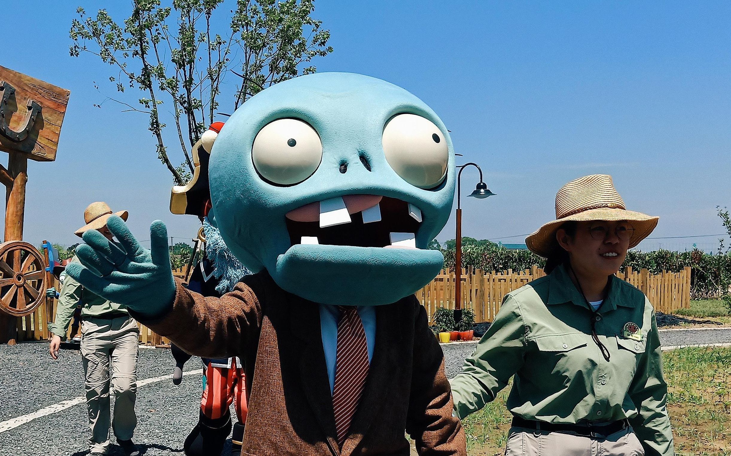 植物大战僵尸β完结篇(报纸僵尸初登场)