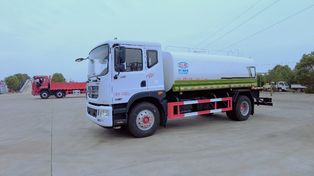 国六东风多利卡15方绿化洒水车#洒水车 #洒水车厂家 #15吨洒水车