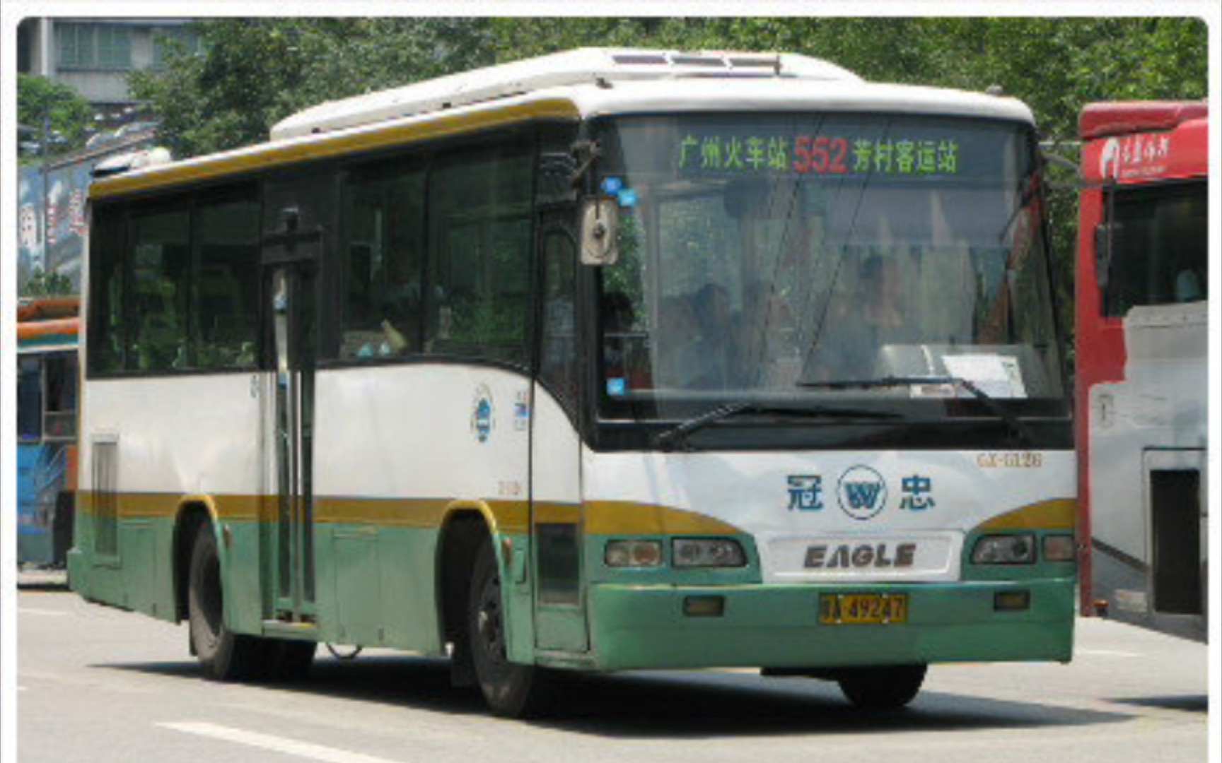 上海公交车552路图片