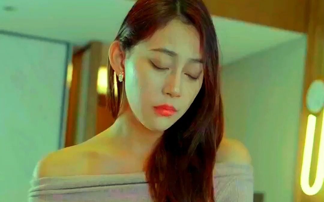 我的绝色老板娘 B站