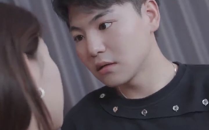 我的绝色老板娘 B站