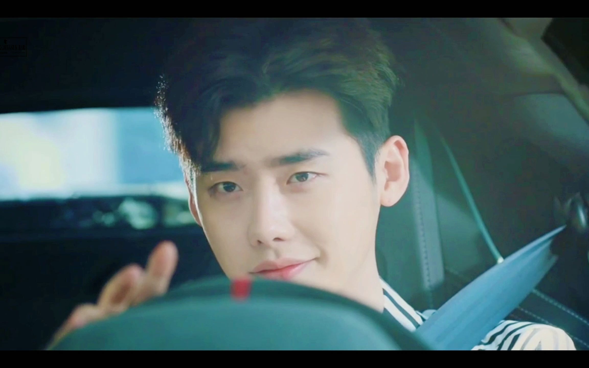 【百度李钟硕吧】w-两个世界混剪 | 论漫撕男的打开方式