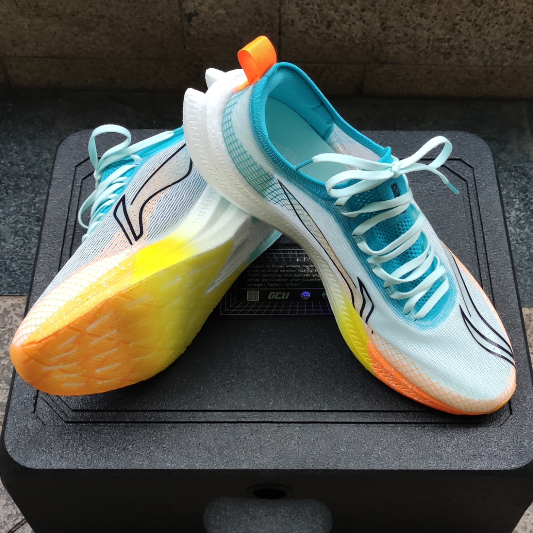 李宁飞电2.0elite42丝鞋面版本