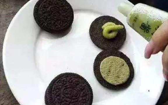 一口闷芥末奥利奥到底有多爽?