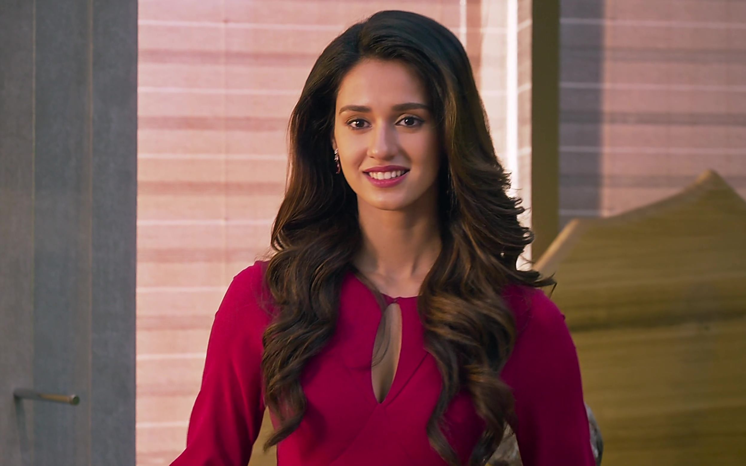 前女友含冤而亡,男人查明真,一人灭掉整个军团