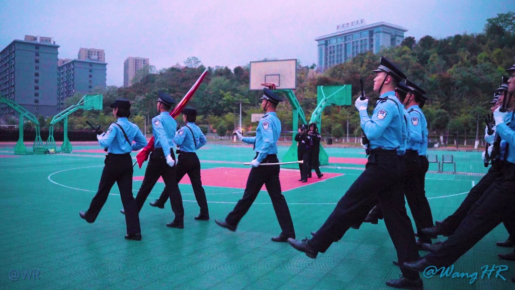 广西警察学院——国旗护卫队,守卫最珍贵的她.哔哩哔哩bilibili