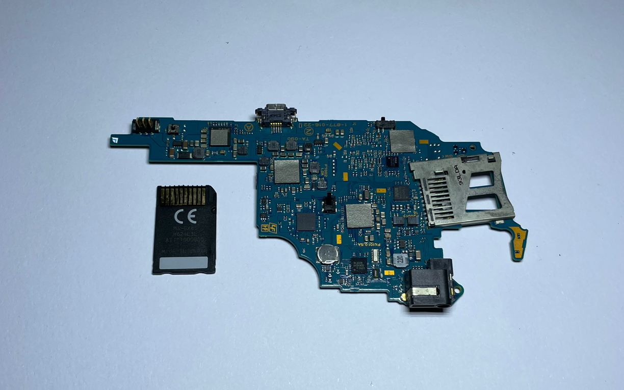 sony psp 3000 掌鸡拆解图《暗藏玄鸡》