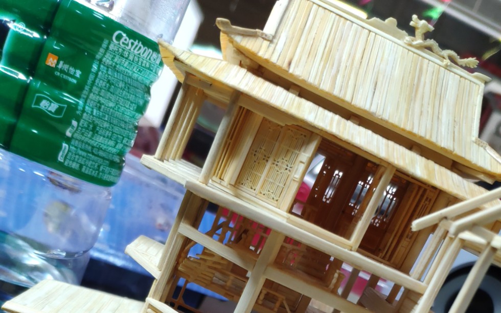 筷子牙签制作小木屋活动卷帘门修复链接断了还好之前想到了可谓是有备