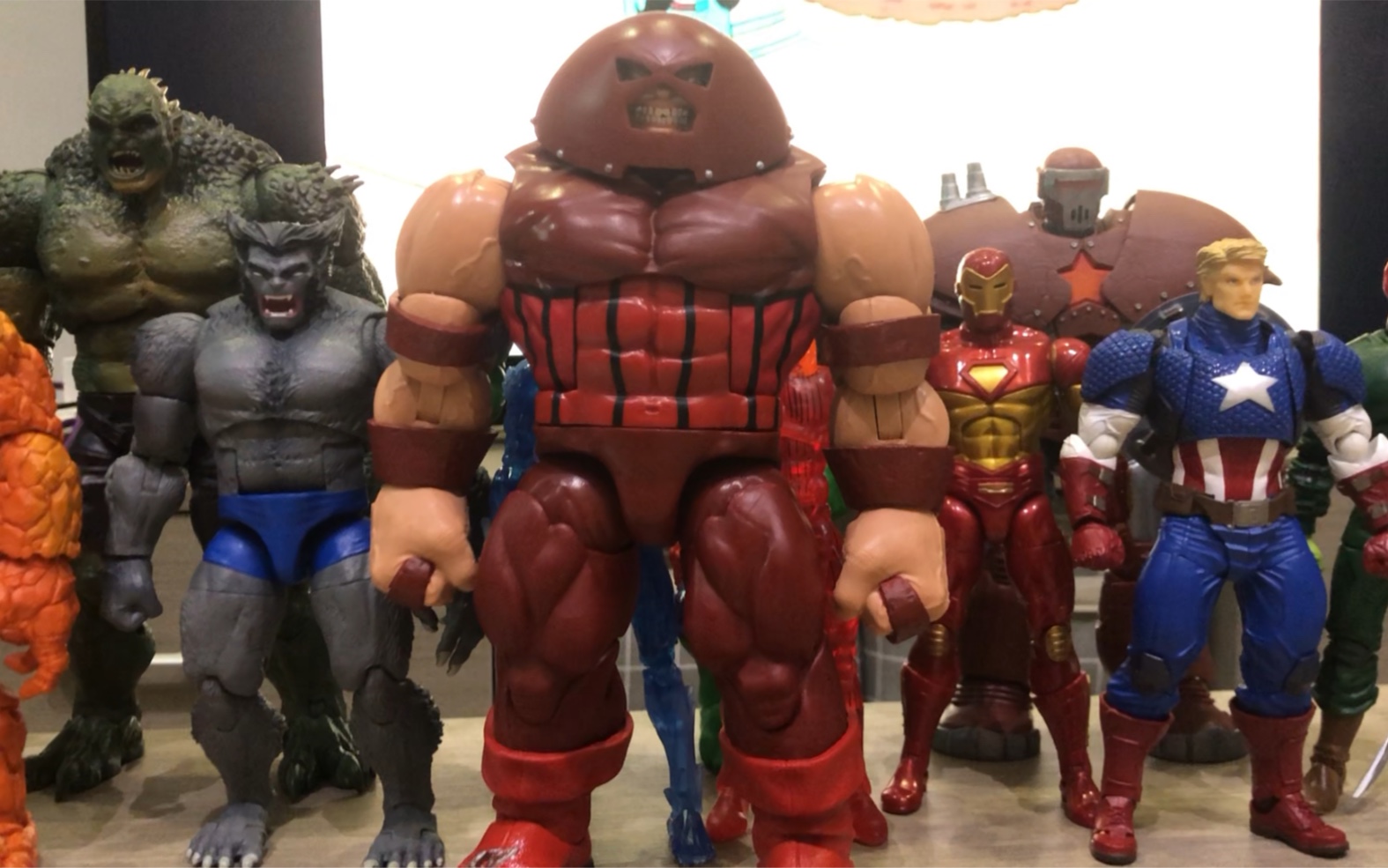 marvel legends钢力士红坦克双人套红坦克介绍 比组合人好的再版?