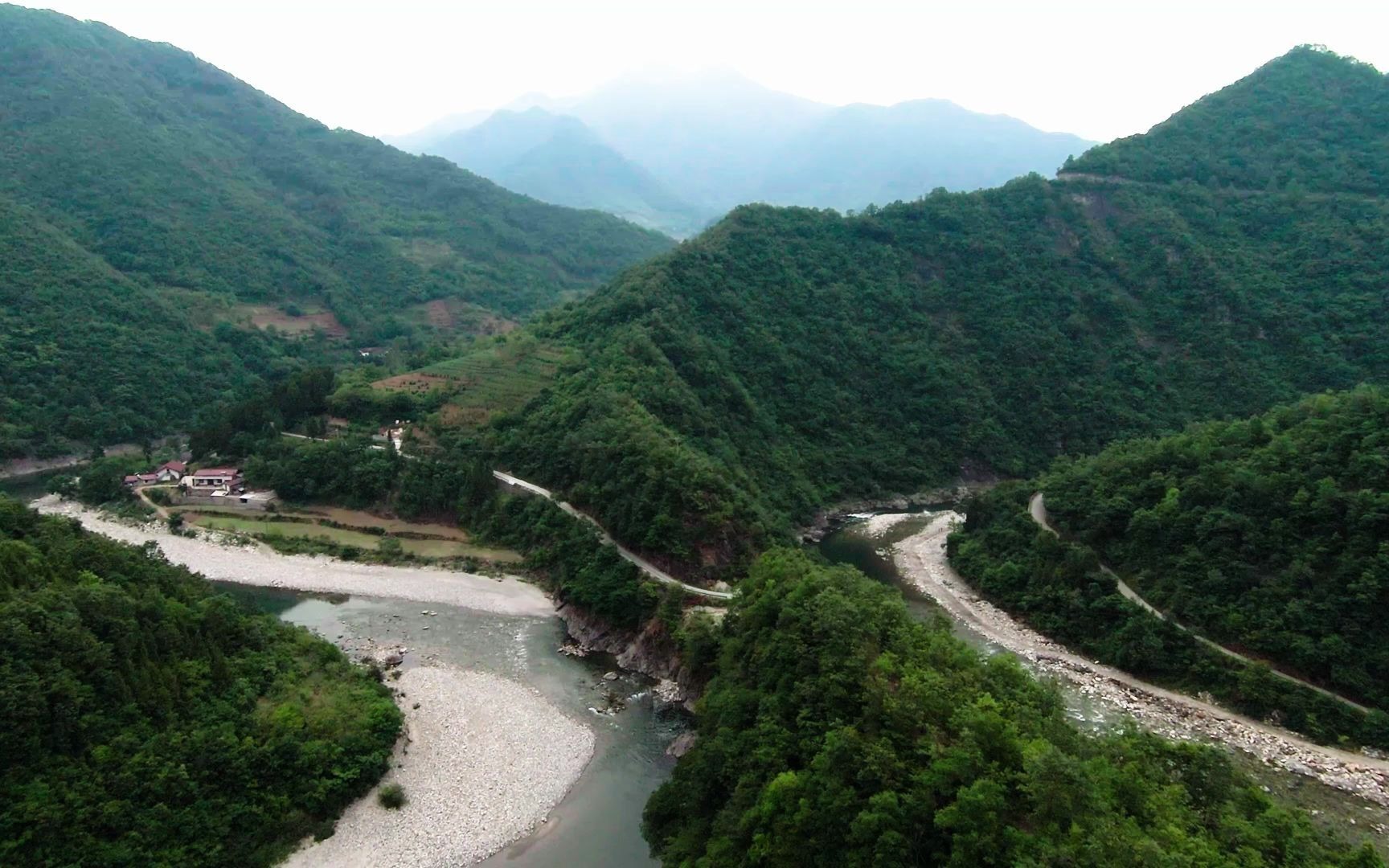略阳县观音寺镇黑河第一湾