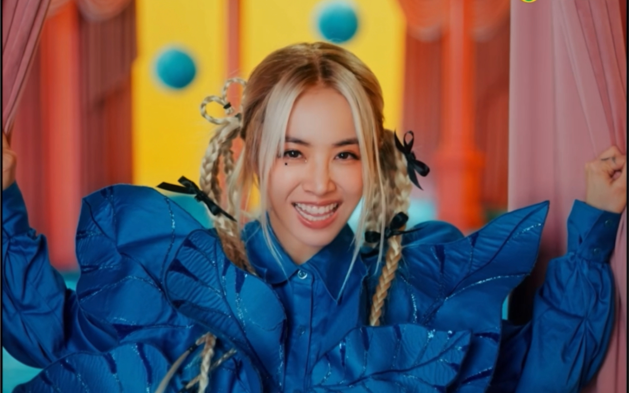 蔡依林新歌mv《oh la la la》从头到脚,赋予快乐的缤纷味道