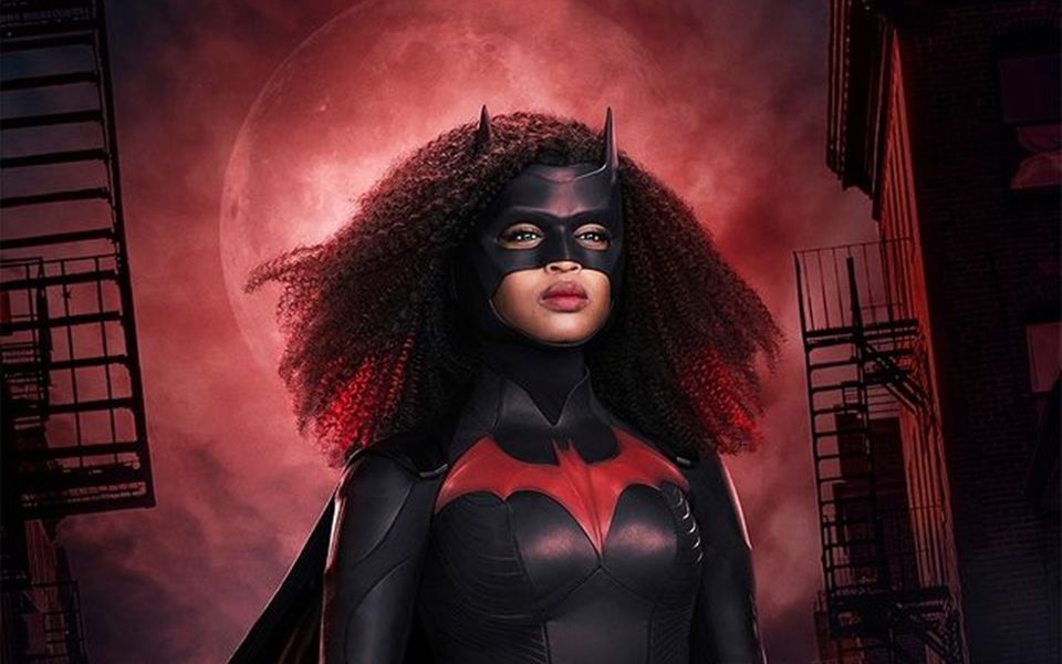 cw蝙蝠女侠第二季预告_哔哩哔哩 (゜-゜)つロ 干杯~-bilibili