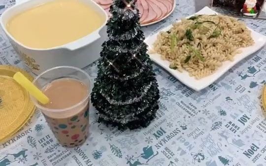 [图]Christmas in Singapore Balestier Students' Hostel 新加坡马里士他学生宿舍 圣诞节 【2】