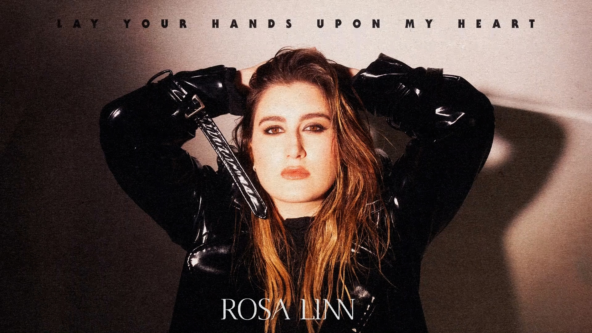 [图]Rosa Linn「Lay Your Hands Upon My Heart」