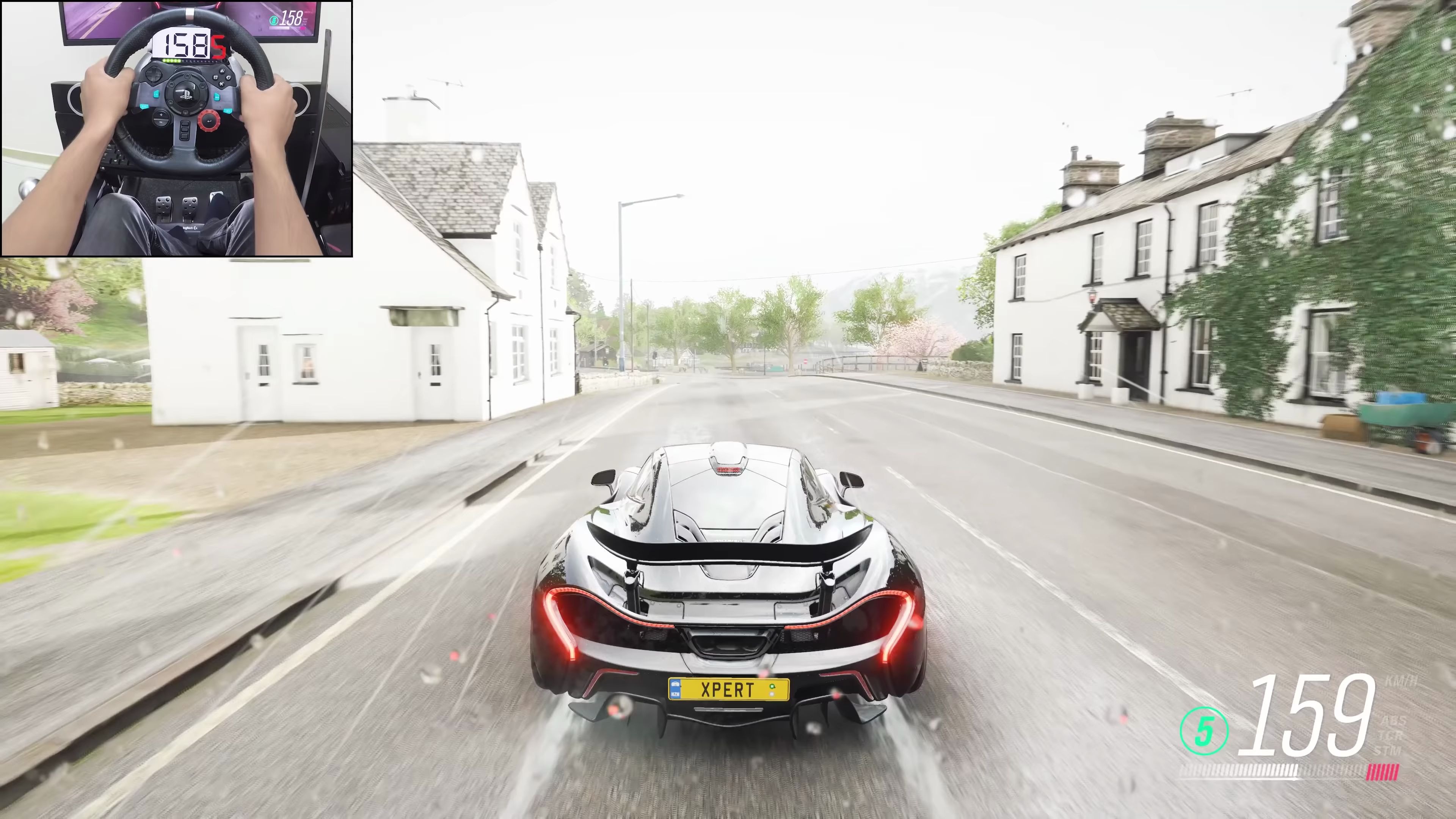 [图][4K60] 当国外大佬用方向盘玩地平线4 (McLaren P1 - Forza Horizon 4 - Logitech g29 gameplay)