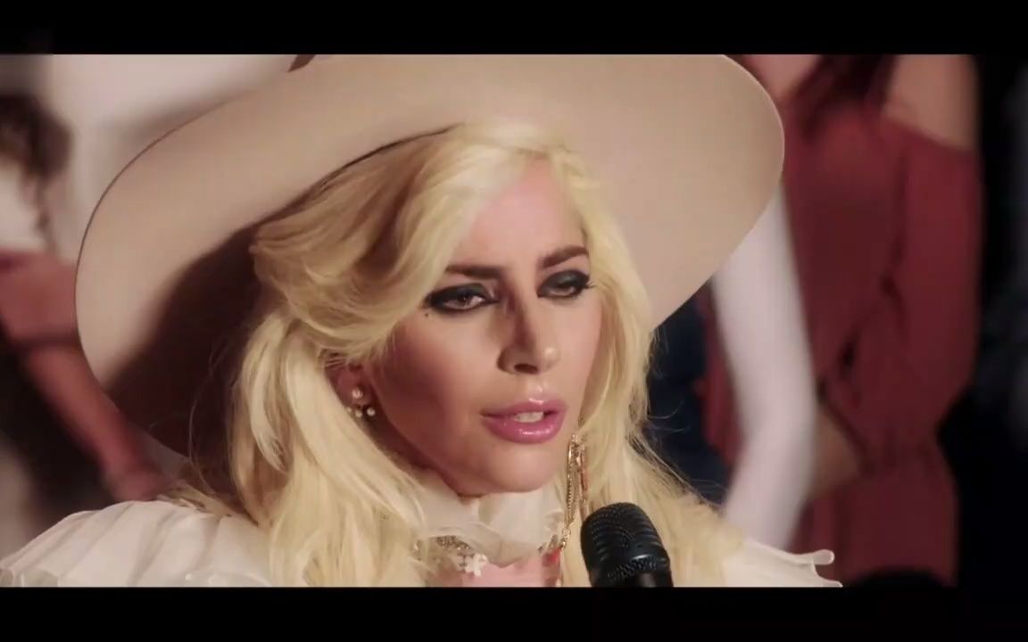 [图]【Gaga Live】Lady Gaga - Million Reasons + Joanne Live at Alan Carr's Happy Hour