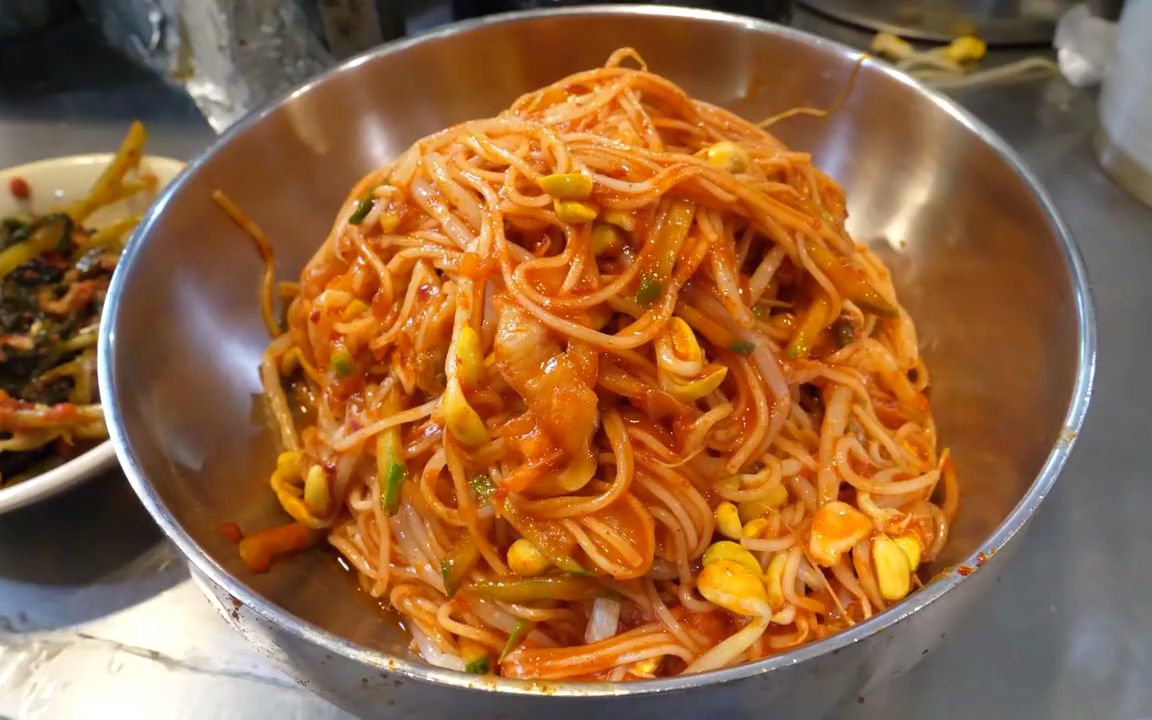 【世界美食】美食 深夜放毒韩式辣酱拌面