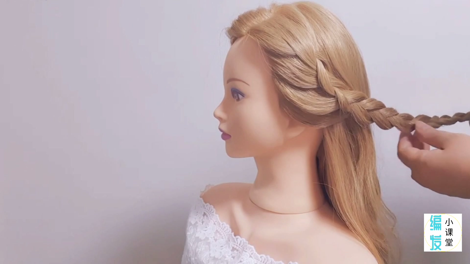 【编发教程简单好看】两条小辫子,也能编出好看的发型,简单又唯美