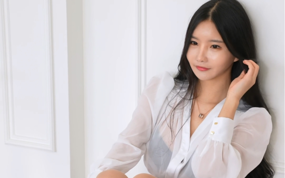 《最美写真系列》——娃娃脸妍智恩