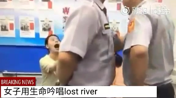 [图]女子用生命吟唱lost river