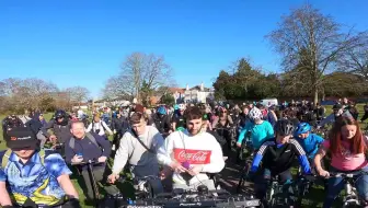 在自行车上放Drum&Bass是什么体验？Drum & Bass On The Bike - Southampton