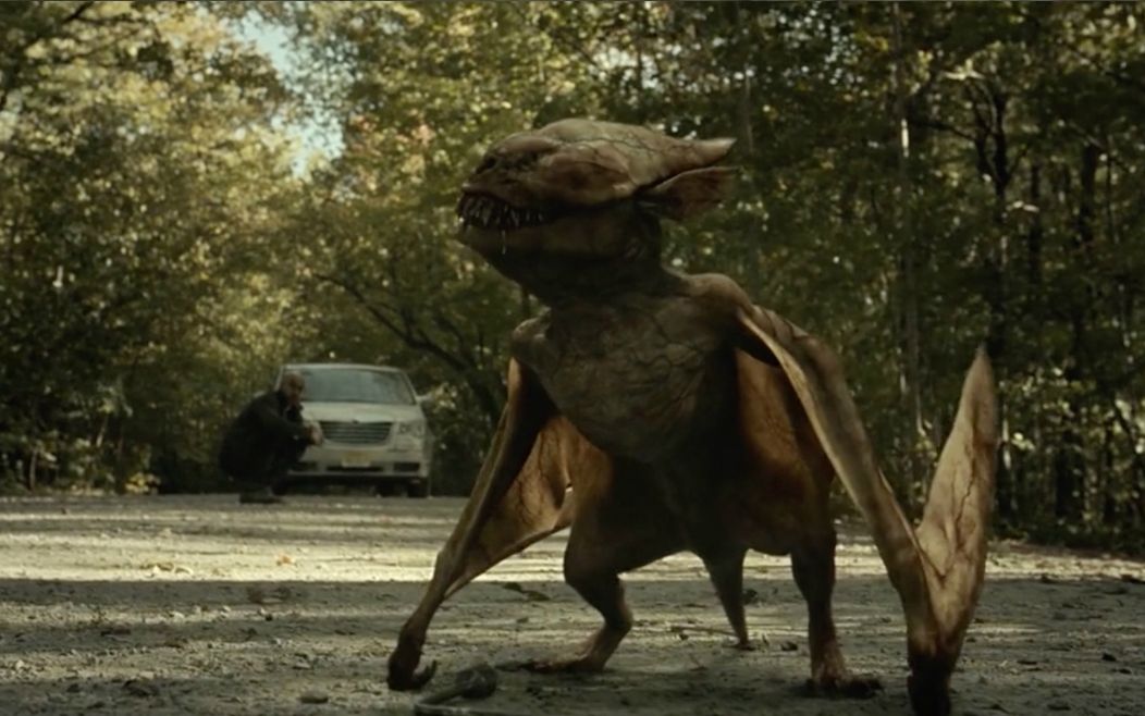 城市出现变异食人蝙蝠出声就会被咬死想活着只能割掉舌头