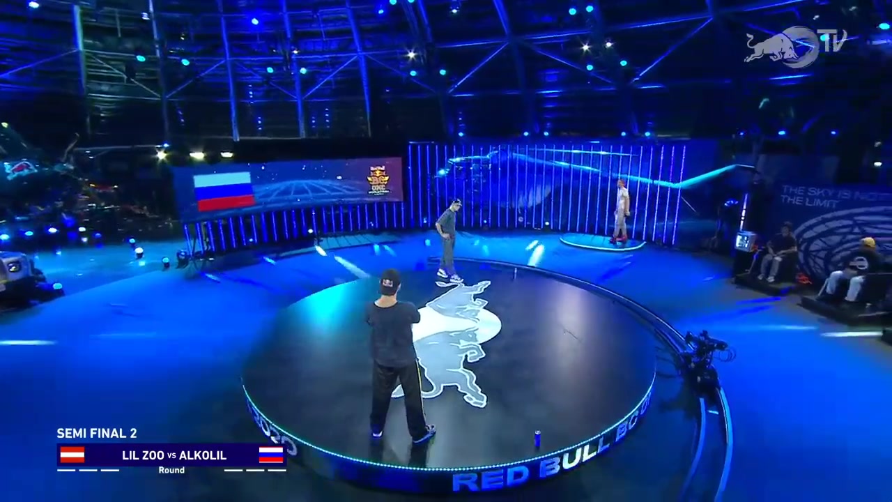bboy lil zoo vs bboy alkolil红牛总决赛4进2