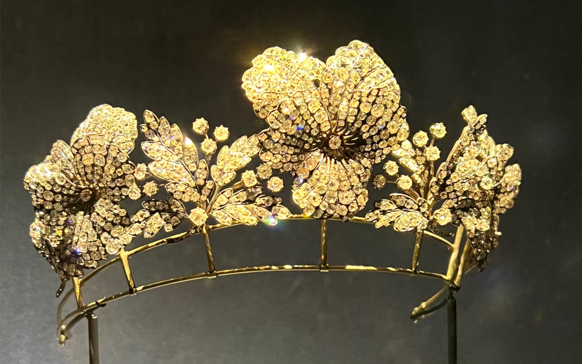 尚美巴黎北外滩冠冕展