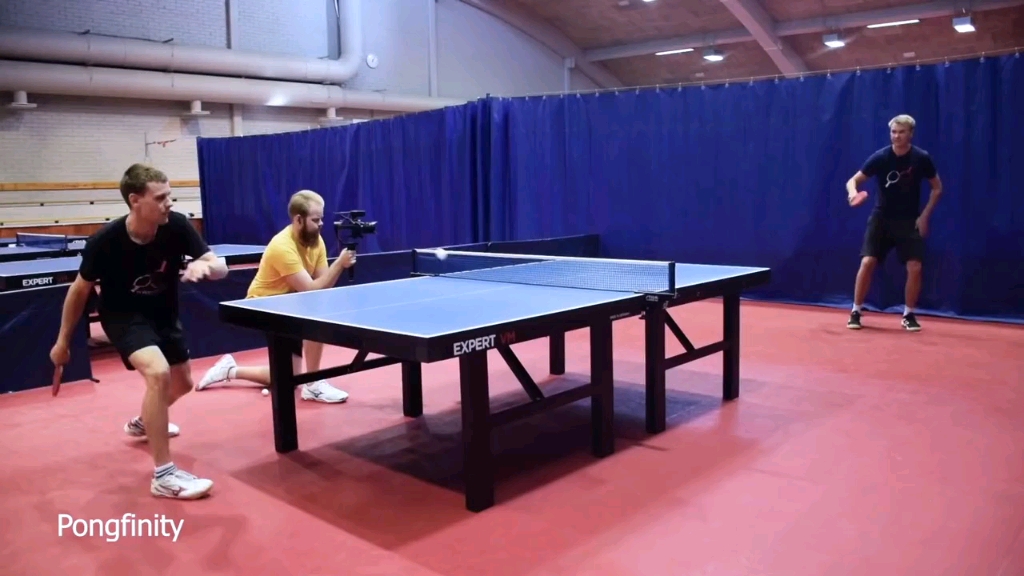 活动作品老外花式打乒乓球