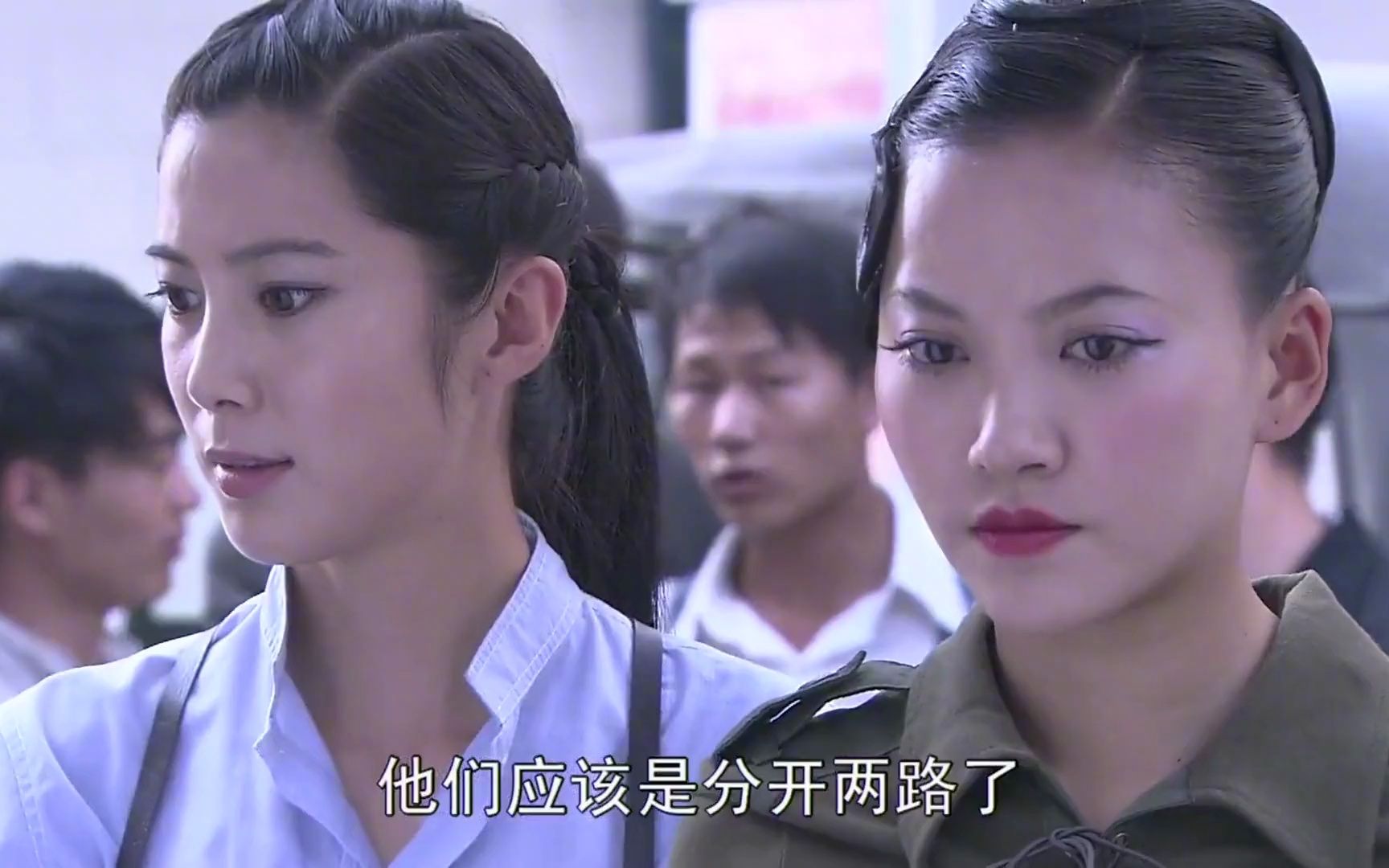 使命:女子小队判断邮筒里有炸弹,直接炸开邮筒,下秒好看了