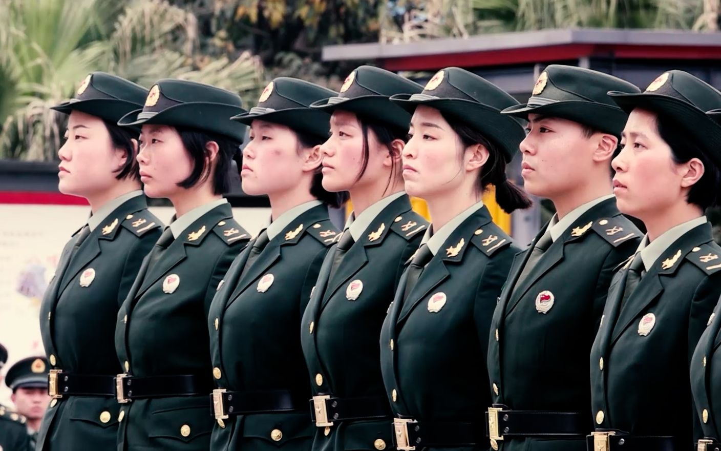 队列会操女兵夺冠