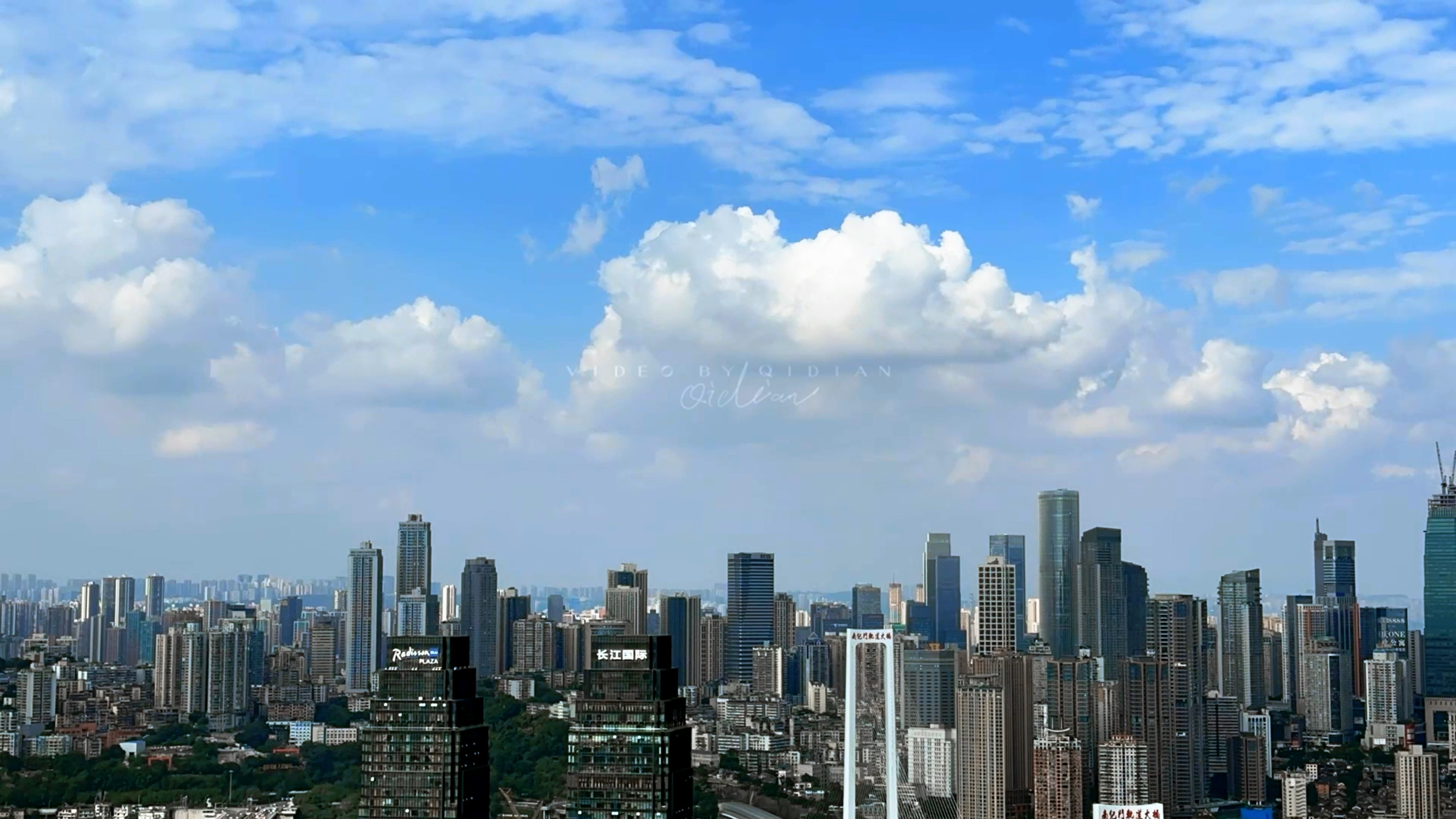 重庆这样好的天气今年是见一天少一天了