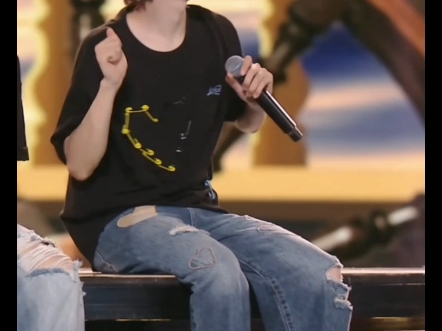 时代少年团贺峻霖《无尽的冒险》舞台单人直拍