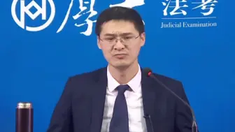 Descargar video: “当你撑不下去的时候，不妨来听听罗老师的这段话。”