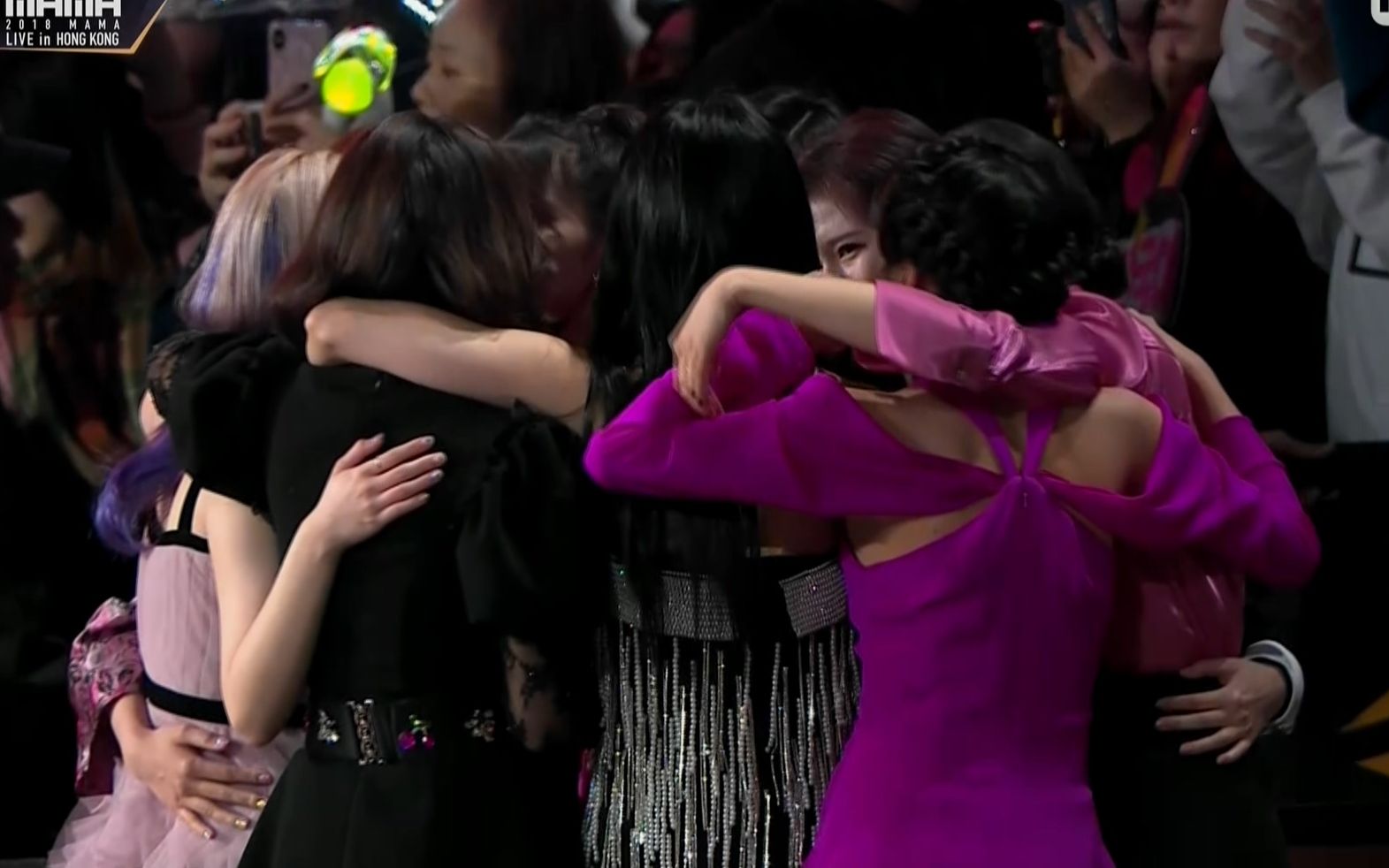 twice完整181214获三个奖获奖感言2018香港mama女子组合最佳舞蹈奖