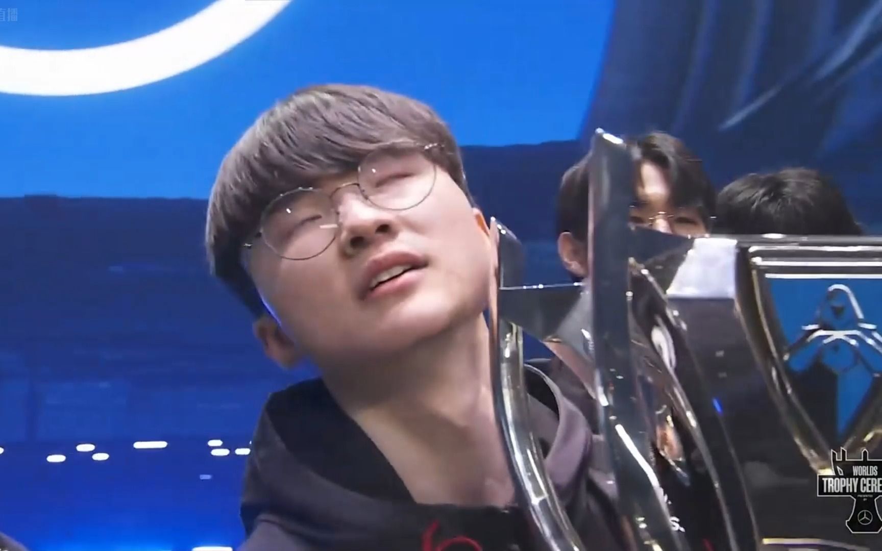 恭喜t1,也恭喜faker成为英雄联盟历史唯一4冠王,看得出wbg也尽力了,是