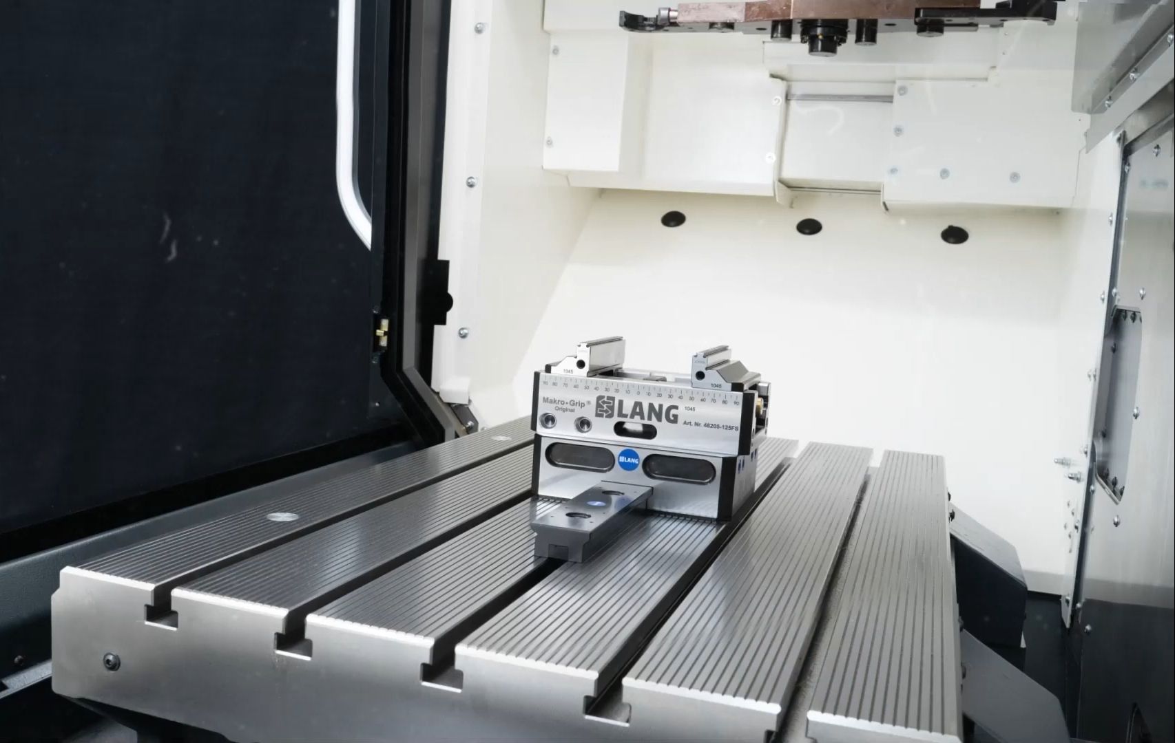 在夹紧较软的木质工件时