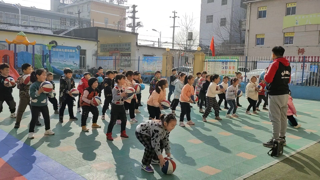 幼儿蓝球哔哩哔哩bilibili