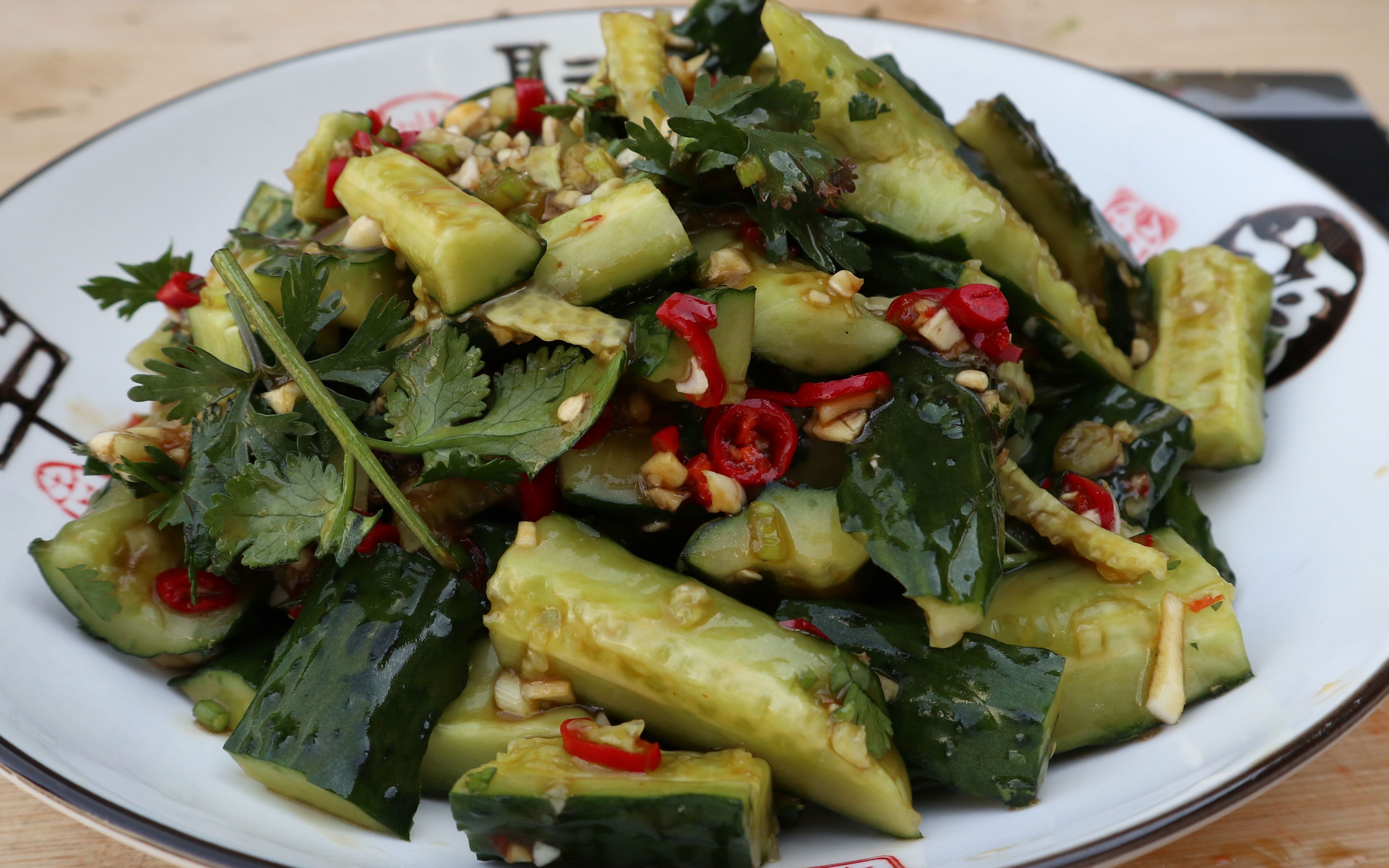 跟王刚老师学做凉拌青瓜 没有青瓜也可以用黄瓜代替