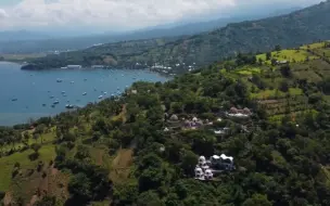 Télécharger la video: 这是东南亚的冒险天堂——龙目岛，疫情后带上谁一起去“上山下海“呢