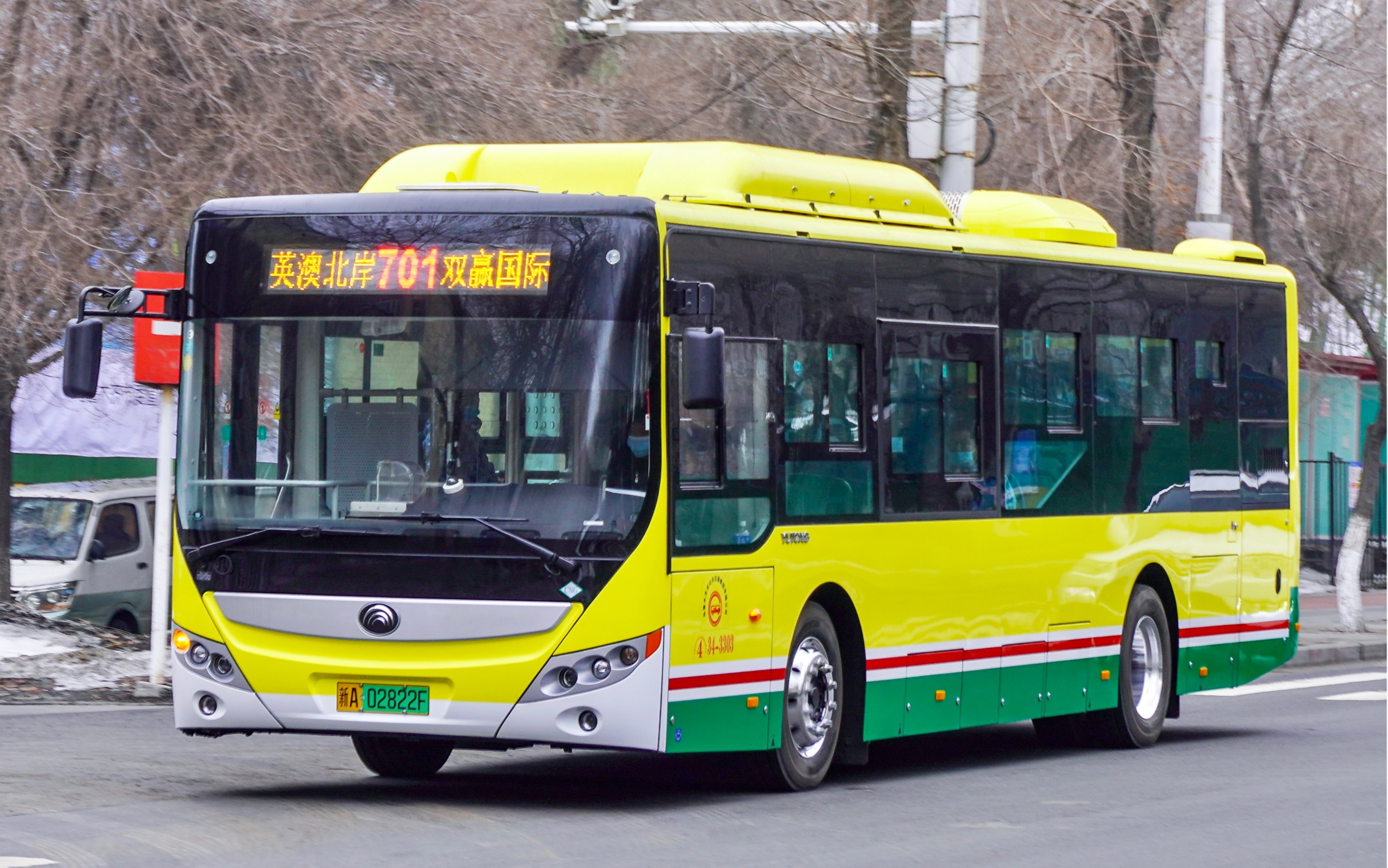 【沉浸式乘車】在大雨天的烏魯木齊乘坐701路公交車遇大堵車