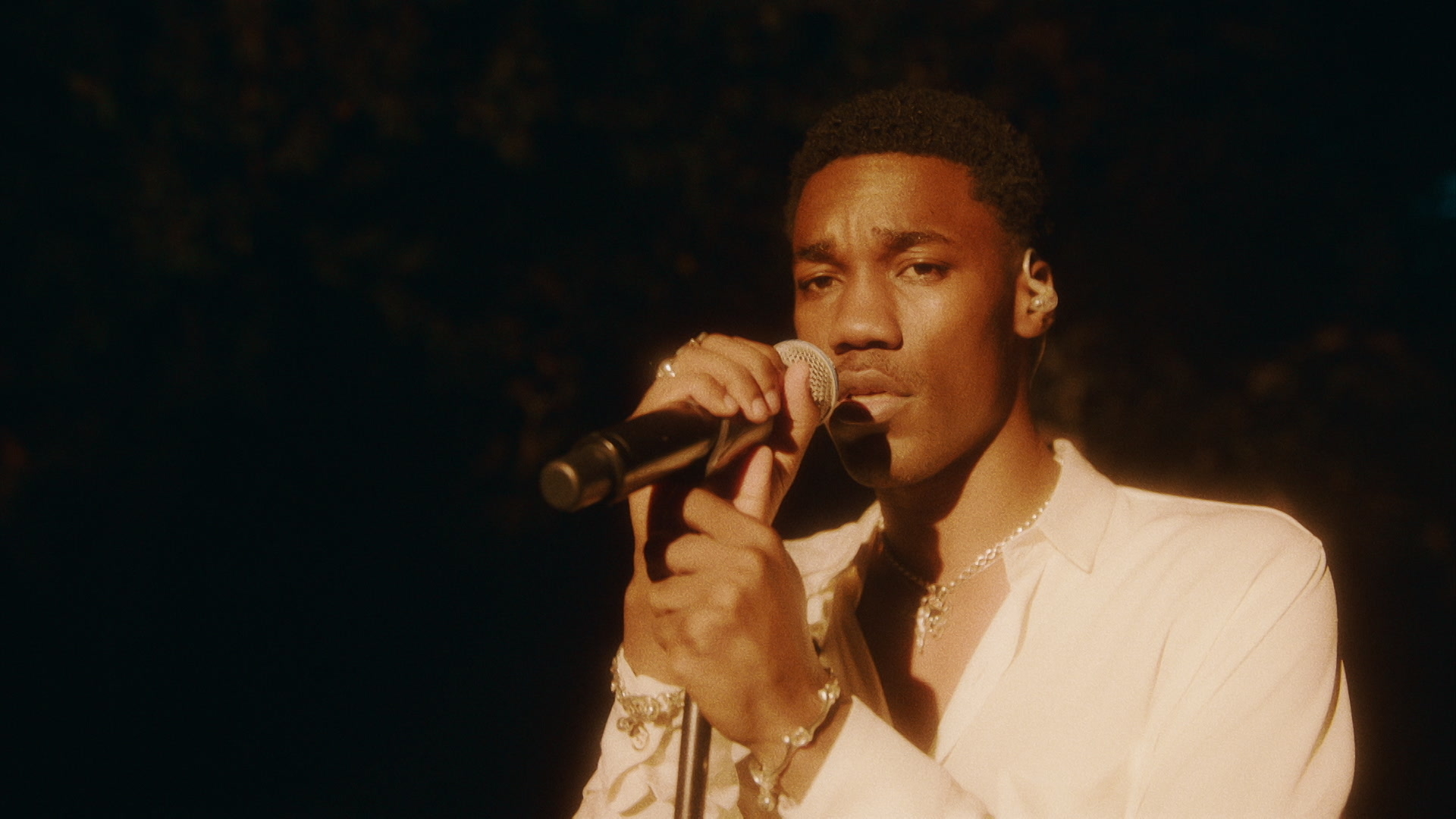 stuck on you (jimmy kimmel live) - giveon