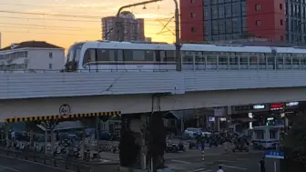 Скачать видео: 上海地铁3号线03A02黑包公龙漕路出站