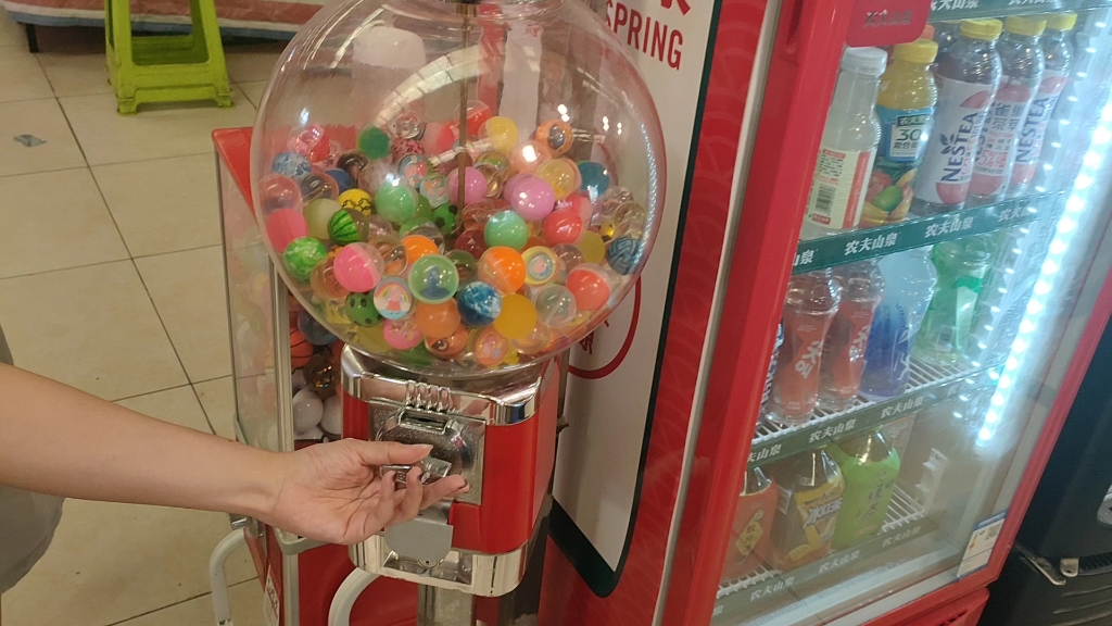 复古扭蛋机