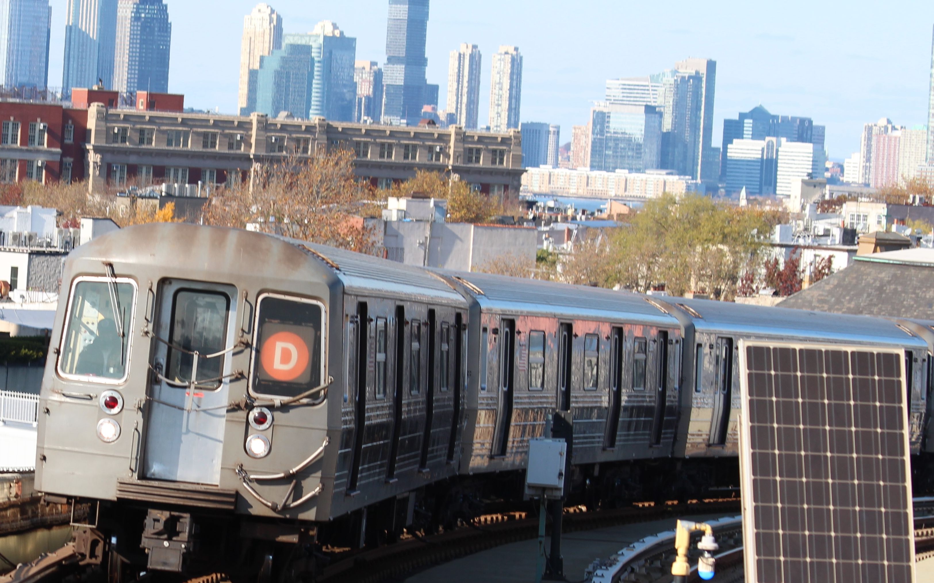 纽约地铁d线改经f线