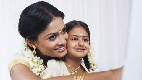 尼泊尔额头上的红点 70 的人都有 你知道这代表什么吗 哔哩哔哩